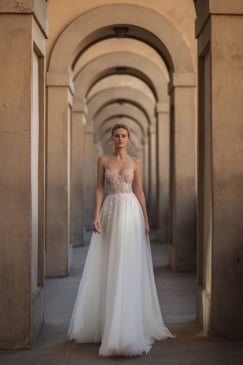 Missing image for Wedding dress Raphael