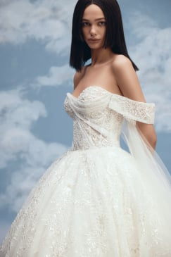 Missing image for Wedding dress Lukrecia