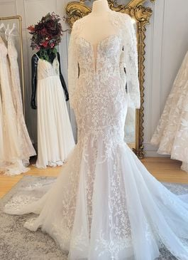 Missing image for Wedding dress Farra size 10 in stock
