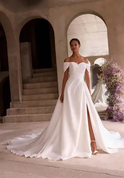 Missing image for Sample Wedding dress 2911 Andromeda size 10