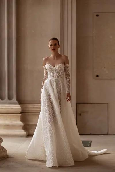 Missing image for Sample Wedding dress 5601 - size 14 in stock