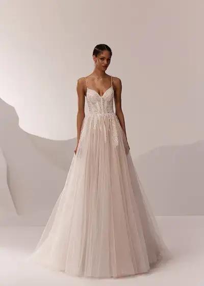 Missing image for Wedding dress MR-019 Size 6 In Stock